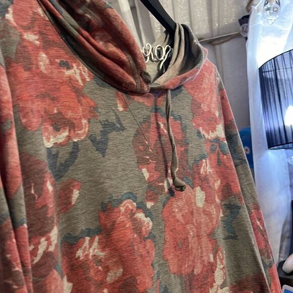 Plus size 2xl torrid 2,3 livi active athleta pullover hooded tee t shirt top - Picture 7 of 7